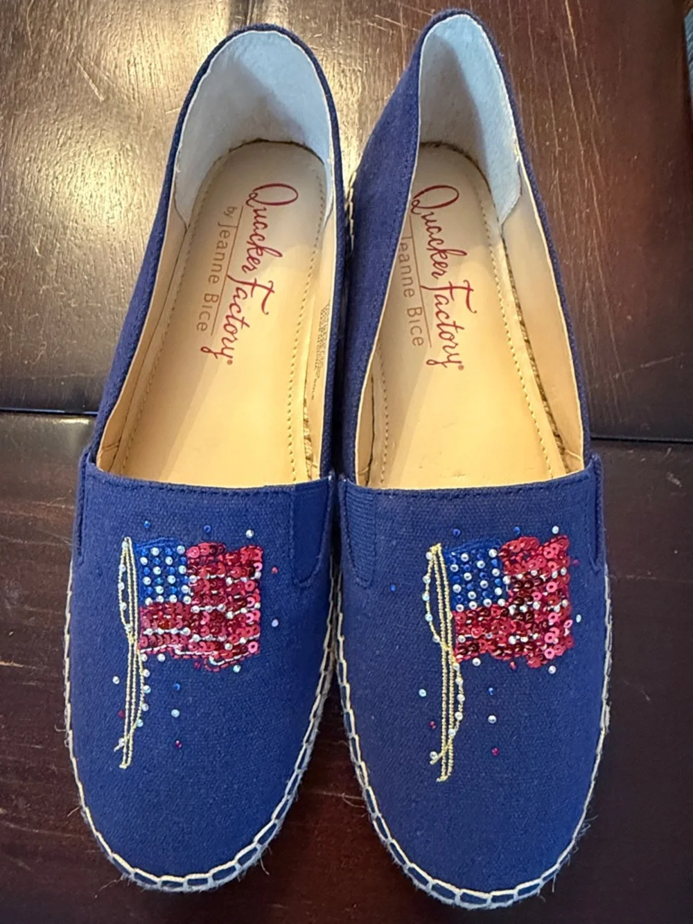 Quacker Factory Women's Navy Sequin Flag Espadrille Flats patriotic 8.5 NIB
